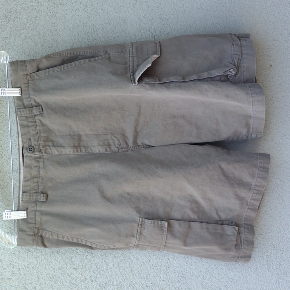 Y2K Structure Olive Super Twill Cargo Shorts 33